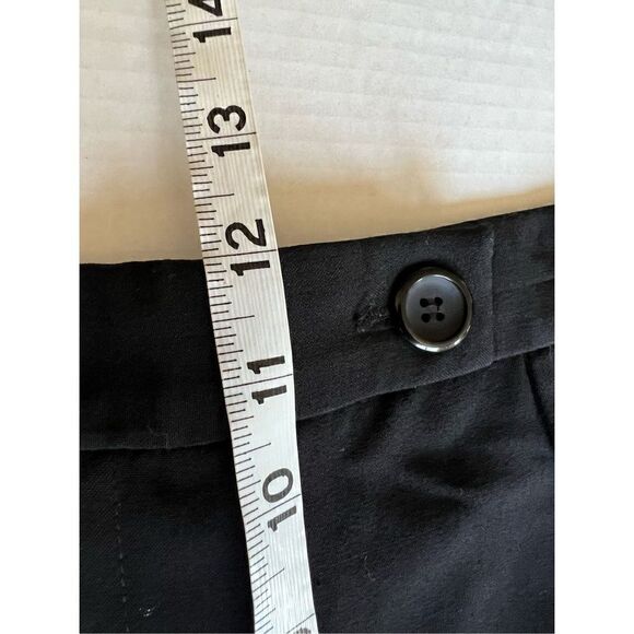 Briggs size 12 Petite black dress bermudas - Picture 7 of 9